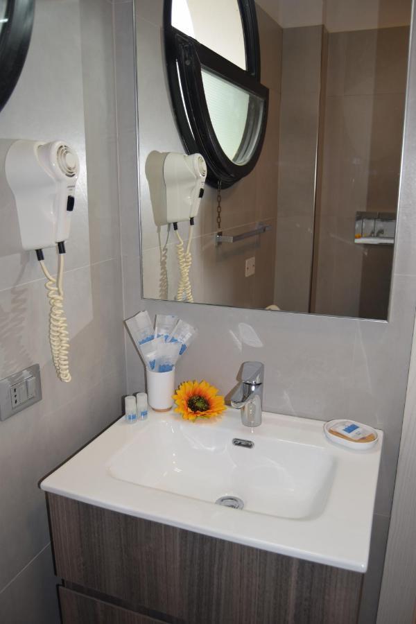 Aparthotel Orchidea Marina Tirrenia Zewnętrze zdjęcie