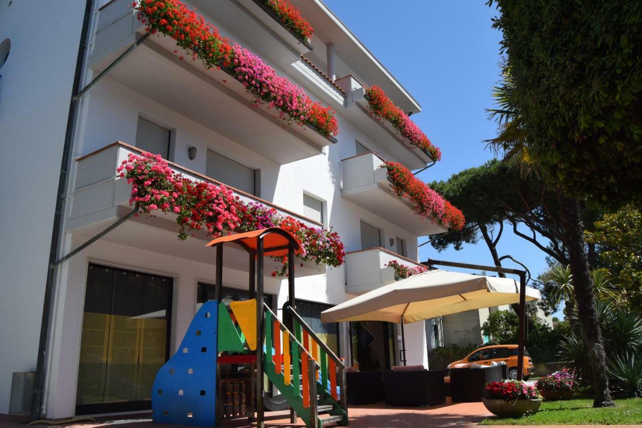 Aparthotel Orchidea Marina Tirrenia Zewnętrze zdjęcie